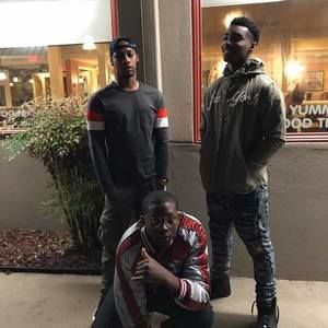 Meet your Posher, Raymod